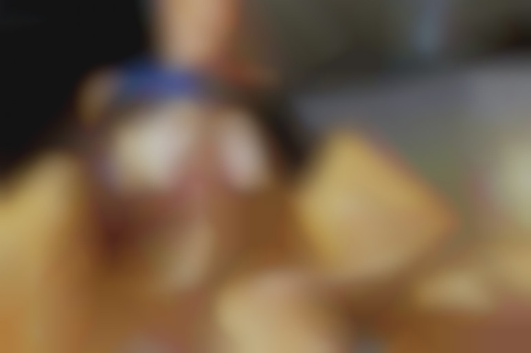 Trio au bord de la piscine