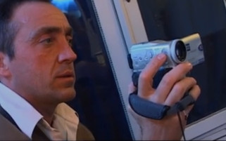 Priscila Sol et Sylvia Lauren s'adonnent avec ferveur aux plaisirs hard lesbiens avec sexe toys