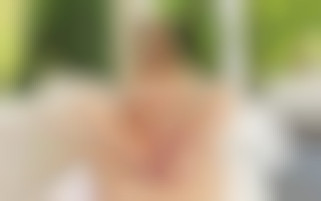 Elena Lux, l'héritière facile