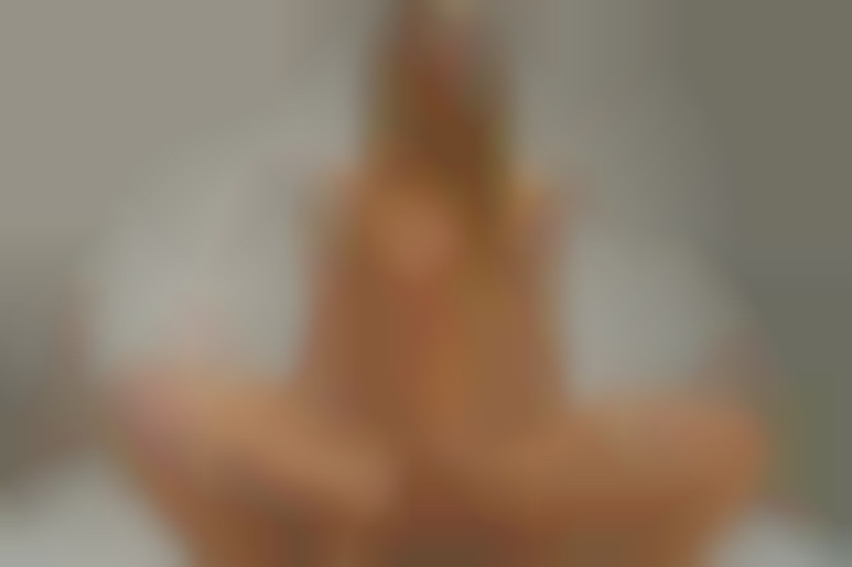 Daydreaming about the Obedient Intern